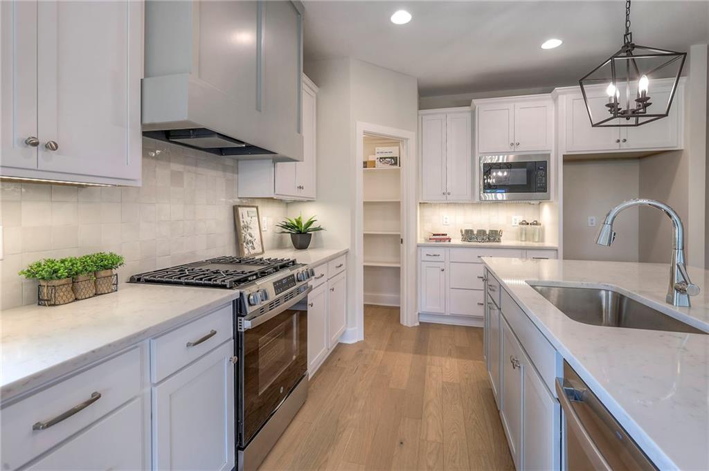 9854 Greeley Street Lenexa, KS 66227 - Photo 20 of 41