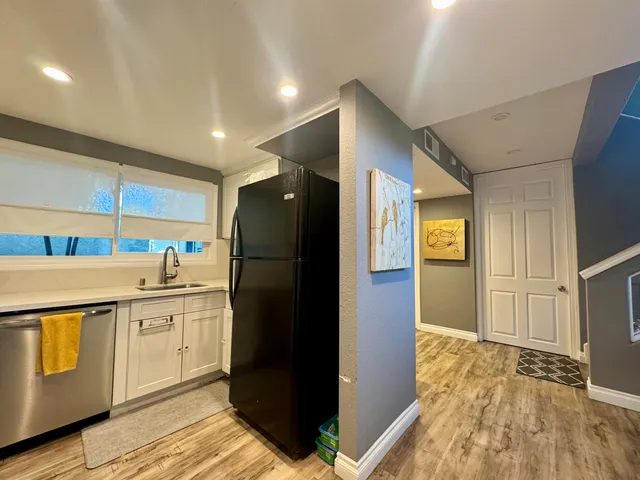 $399,000 | 2518 North Tustin Avenue, Unit E, Santa Ana, CA 92705