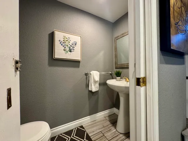 $399,000 | 2518 North Tustin Avenue, Unit E, Santa Ana, CA 92705