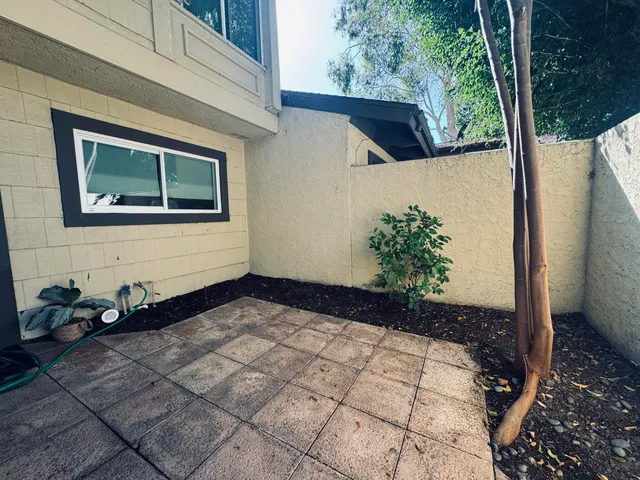 $399,000 | 2518 North Tustin Avenue, Unit E, Santa Ana, CA 92705