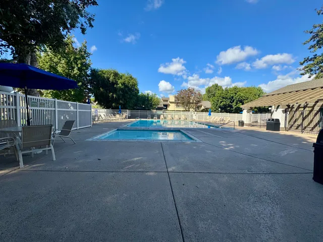 $399,000 | 2518 North Tustin Avenue, Unit E, Santa Ana, CA 92705