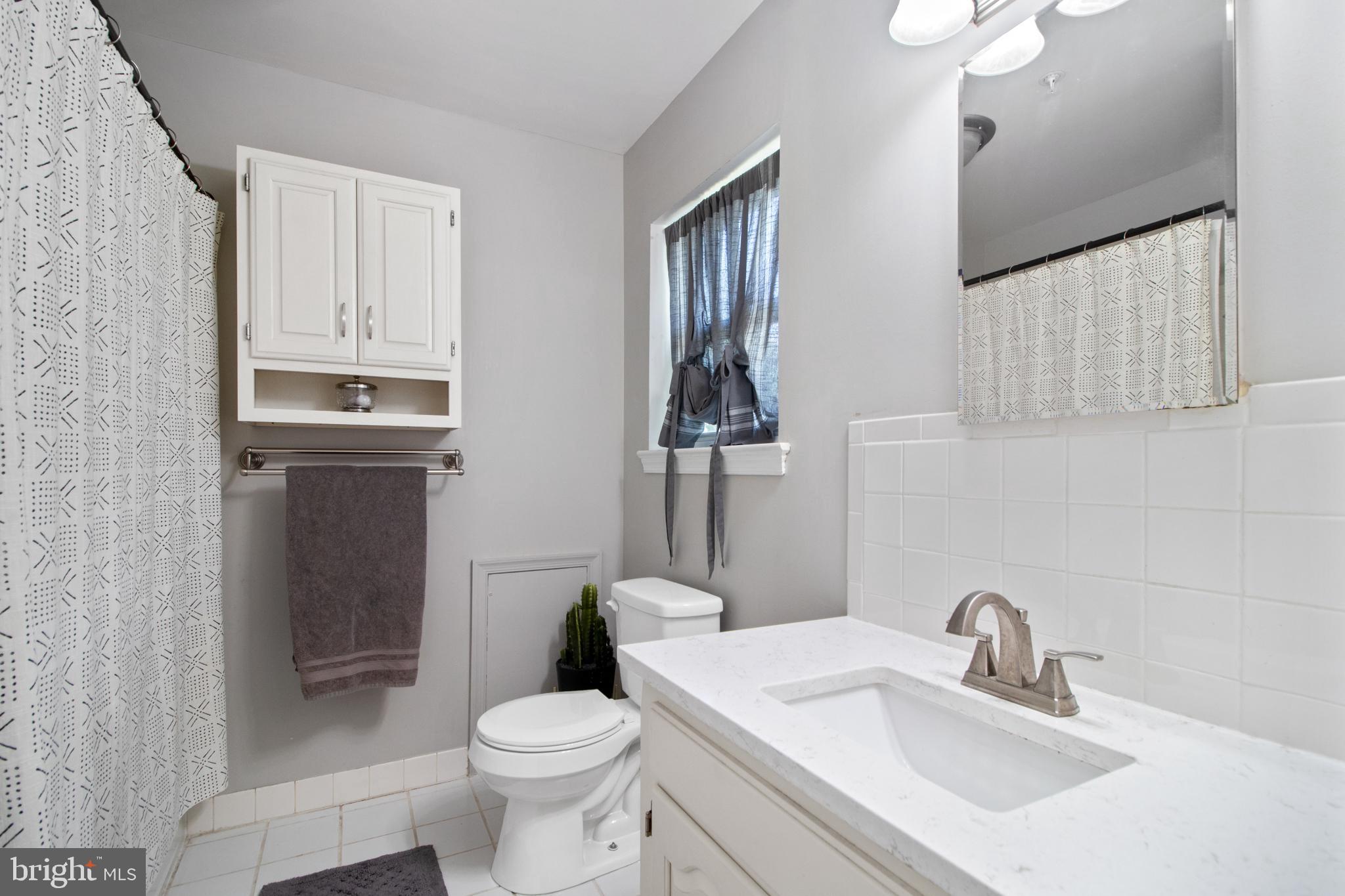 1317 Holly Road Warrington, PA 18976 - Photo 27 of 38 Gallery Image 27
