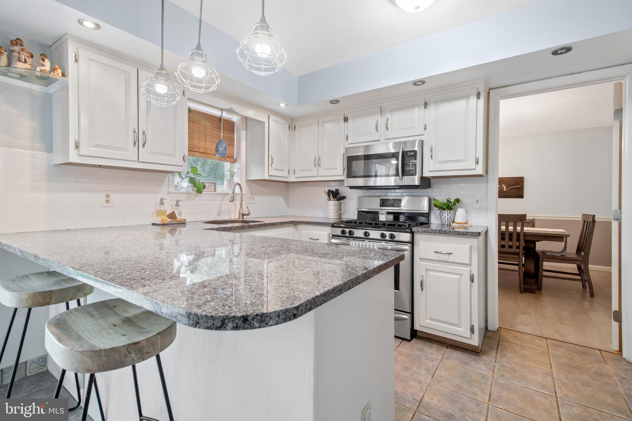 1317 Holly Road Warrington, PA 18976 - Photo 4 of 38 Gallery Image 4
