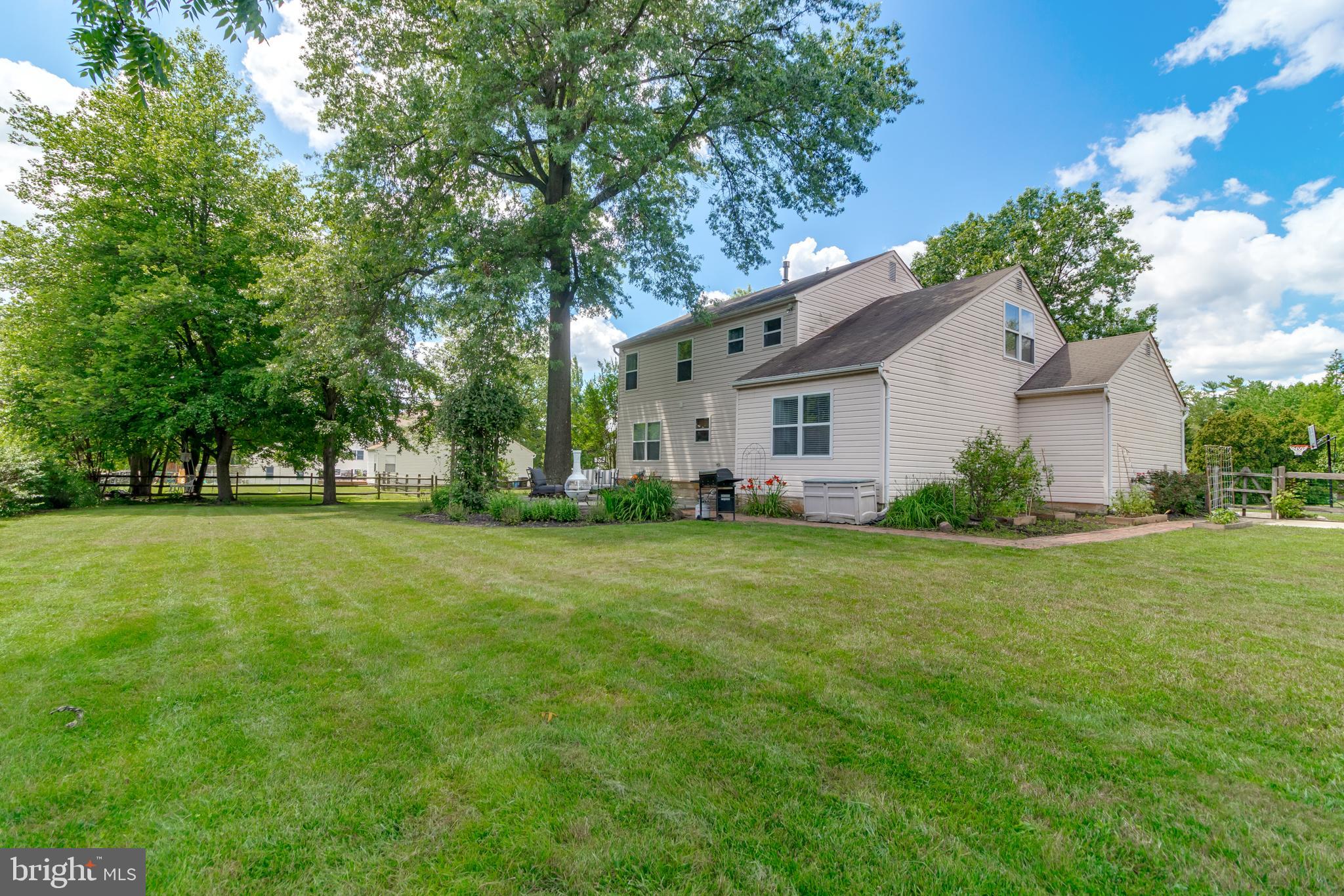 1317 Holly Road Warrington, PA 18976 - Photo 33 of 38 Gallery Image 33