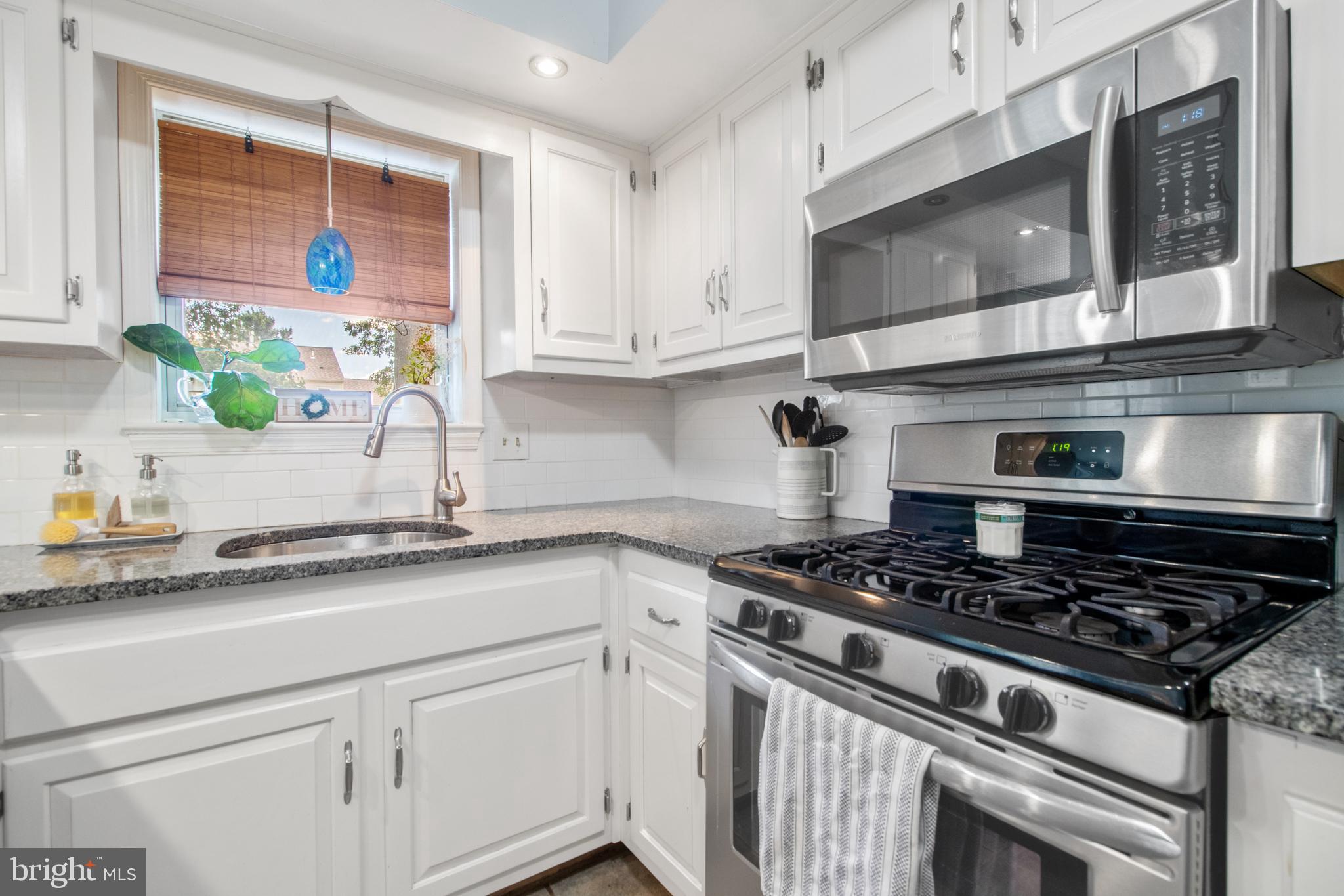 1317 Holly Road Warrington, PA 18976 - Photo 6 of 38 Gallery Image 6