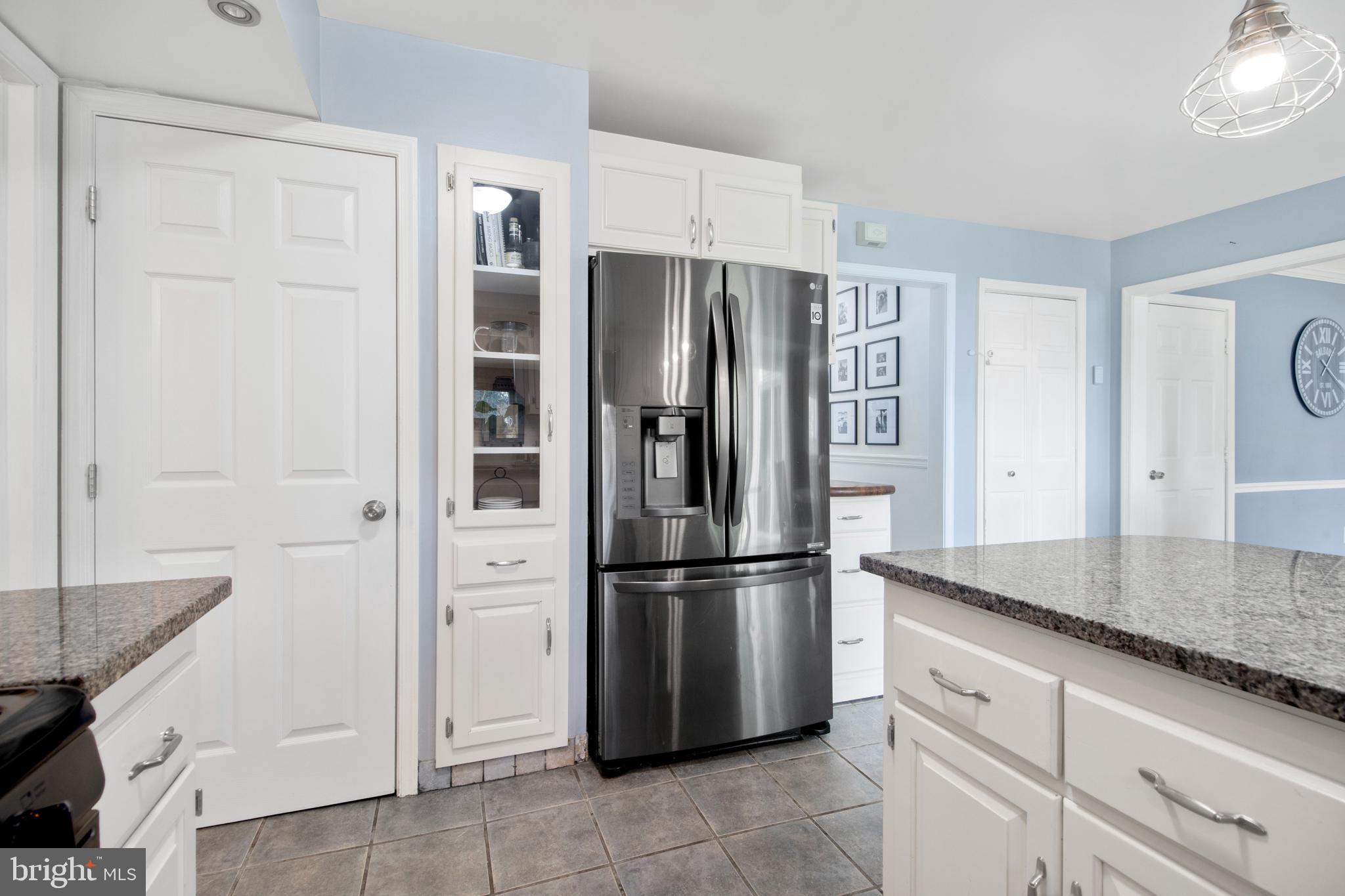 1317 Holly Road Warrington, PA 18976 - Photo 7 of 38 Gallery Image 7