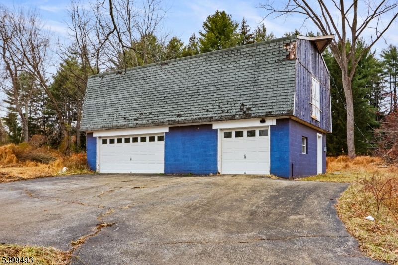 11 Springtown Road Whitehouse Station, NJ 08889 - Photo 10 of 13