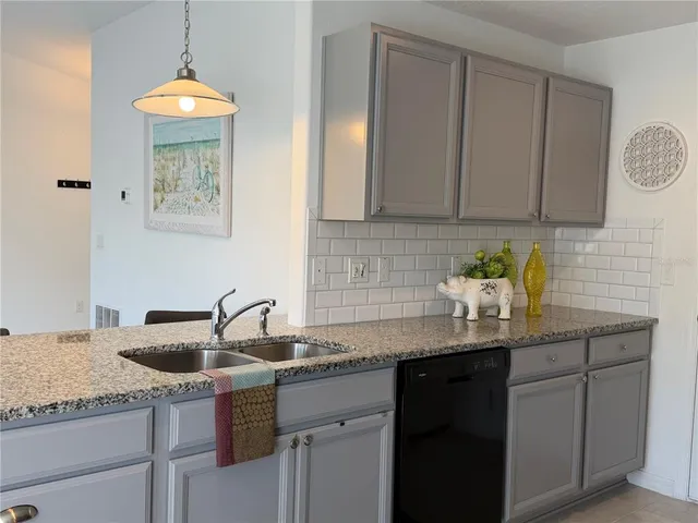 $425,000 | 38 Colechester Lane, Palm Coast, FL 32137