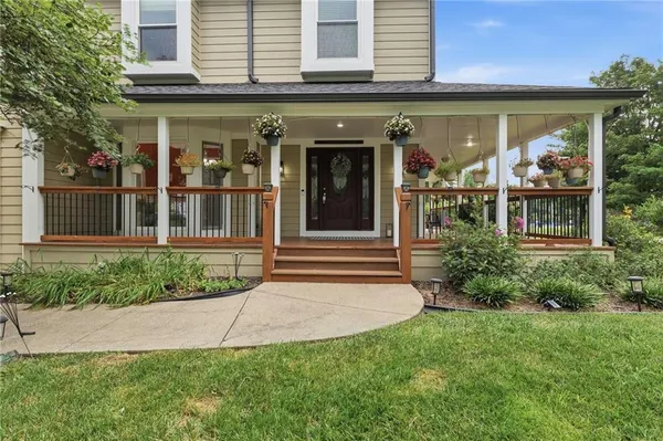 $647,500 | 2250 Southwest Forestpark Place, Lee's Summit, MO 64081