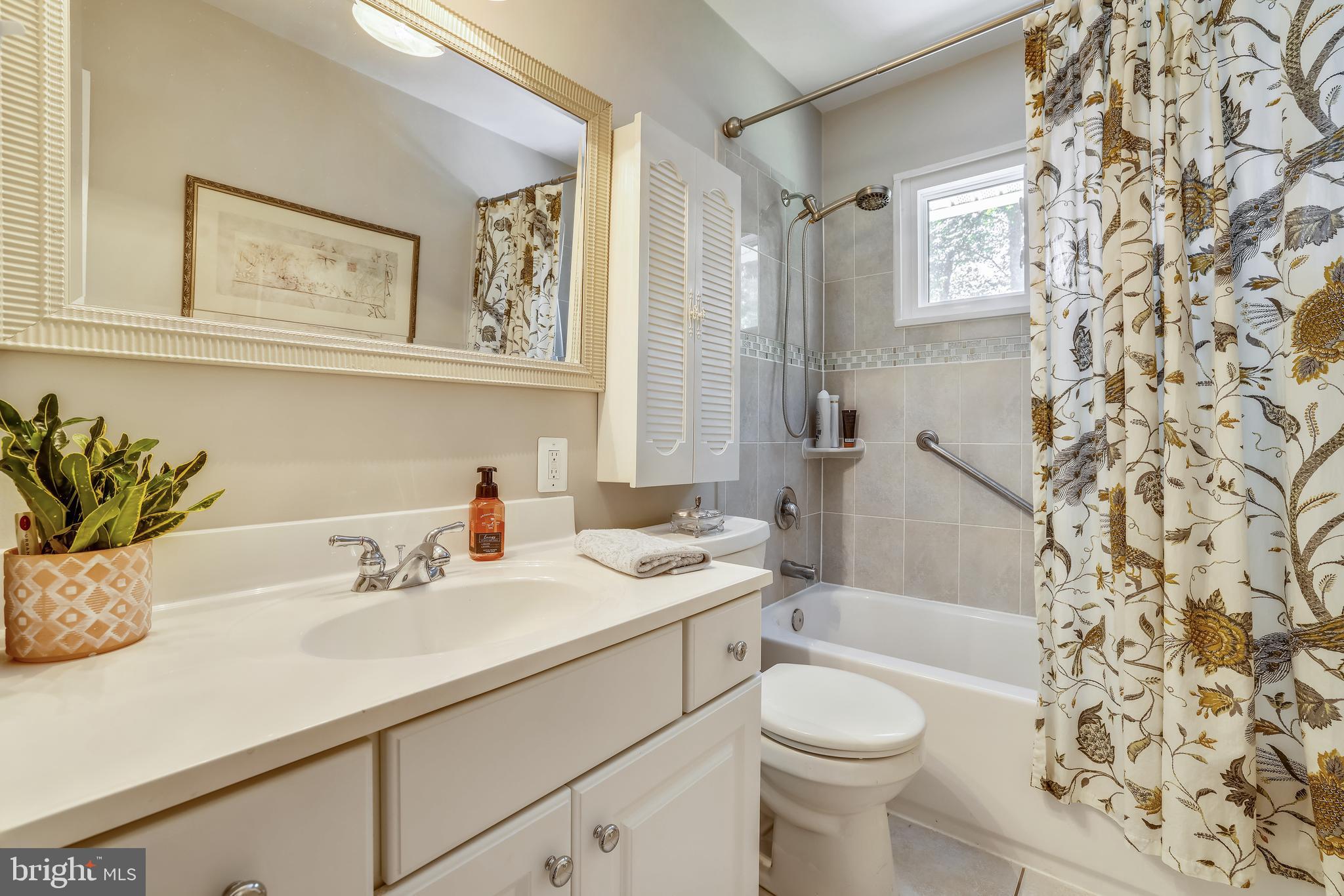 2604 Cory Terrace Silver Spring, MD 20902 - Photo 15 of 39 Full Bath w custom tilework
