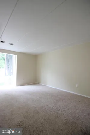 $1,795 | 2624 Wagon Drive, Unit 3C, Alexandria, VA 22303