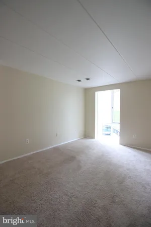 $1,795 | 2624 Wagon Drive, Unit 3C, Alexandria, VA 22303