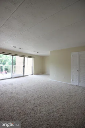 $1,795 | 2624 Wagon Drive, Unit 3C, Alexandria, VA 22303