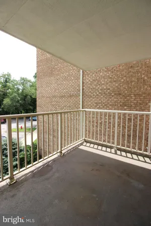 $1,795 | 2624 Wagon Drive, Unit 3C, Alexandria, VA 22303