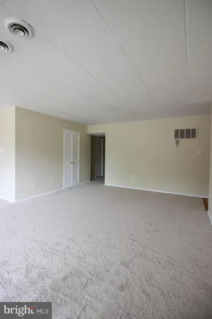 $1,795 | 2624 Wagon Drive, Unit 3C, Alexandria, VA 22303