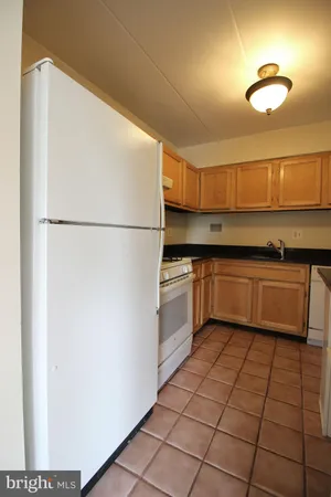 $1,795 | 2624 Wagon Drive, Unit 3C, Alexandria, VA 22303