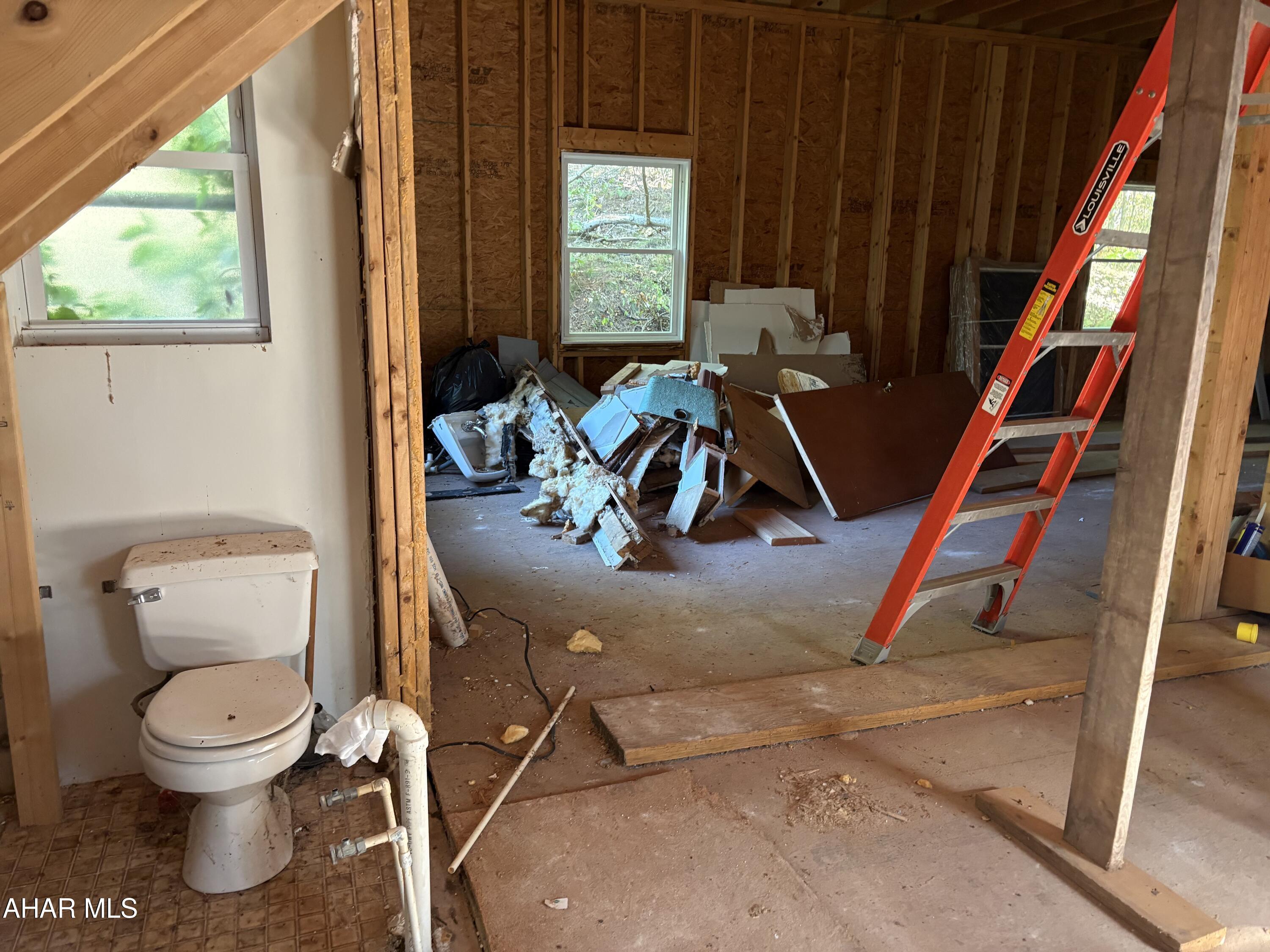 451 McDaniel Road Everett, PA 15537 - Photo 6 of 15