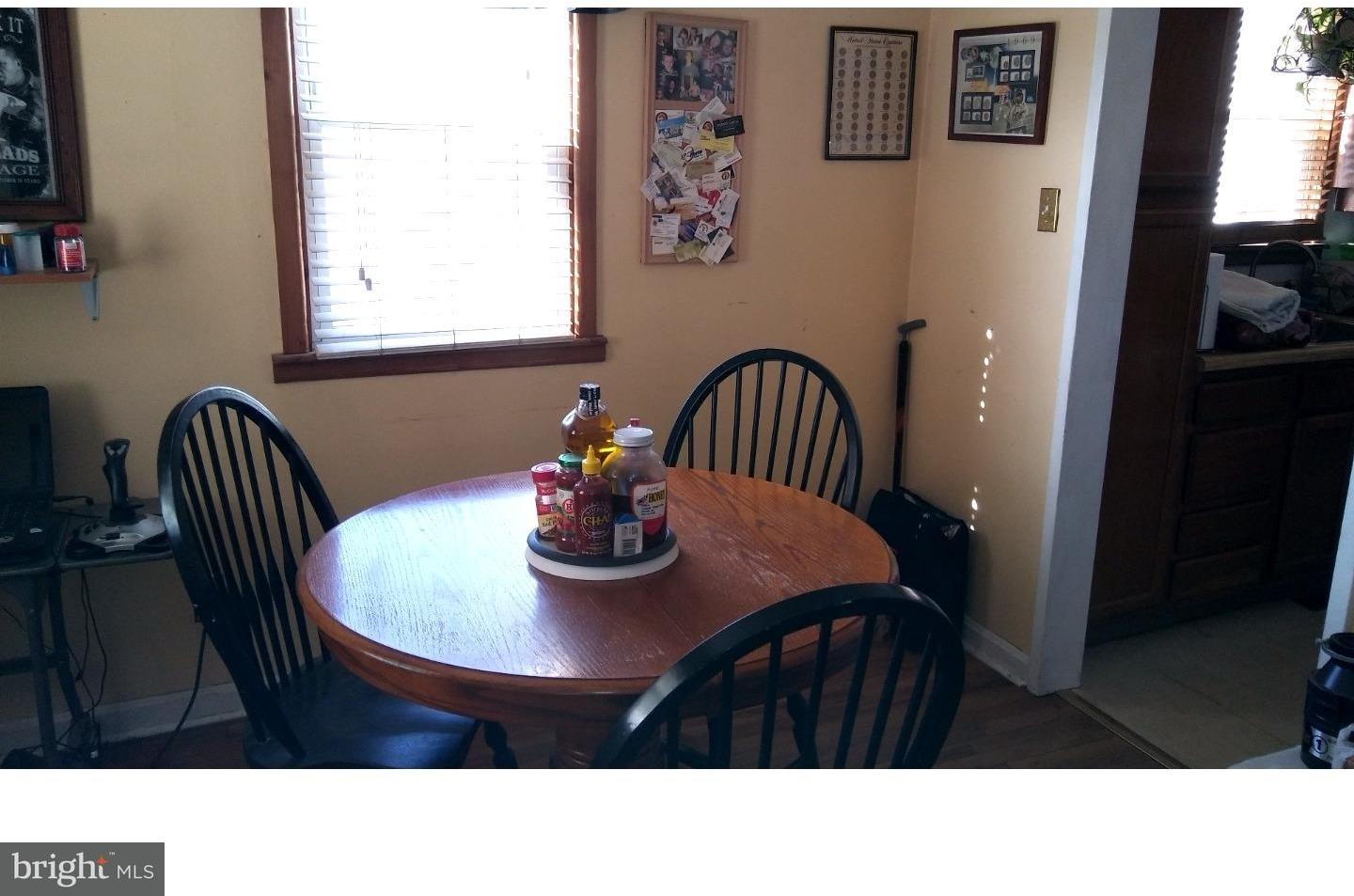 102 Lea Road New Castle, DE 19720 - Photo 4 of 7 Dining Room