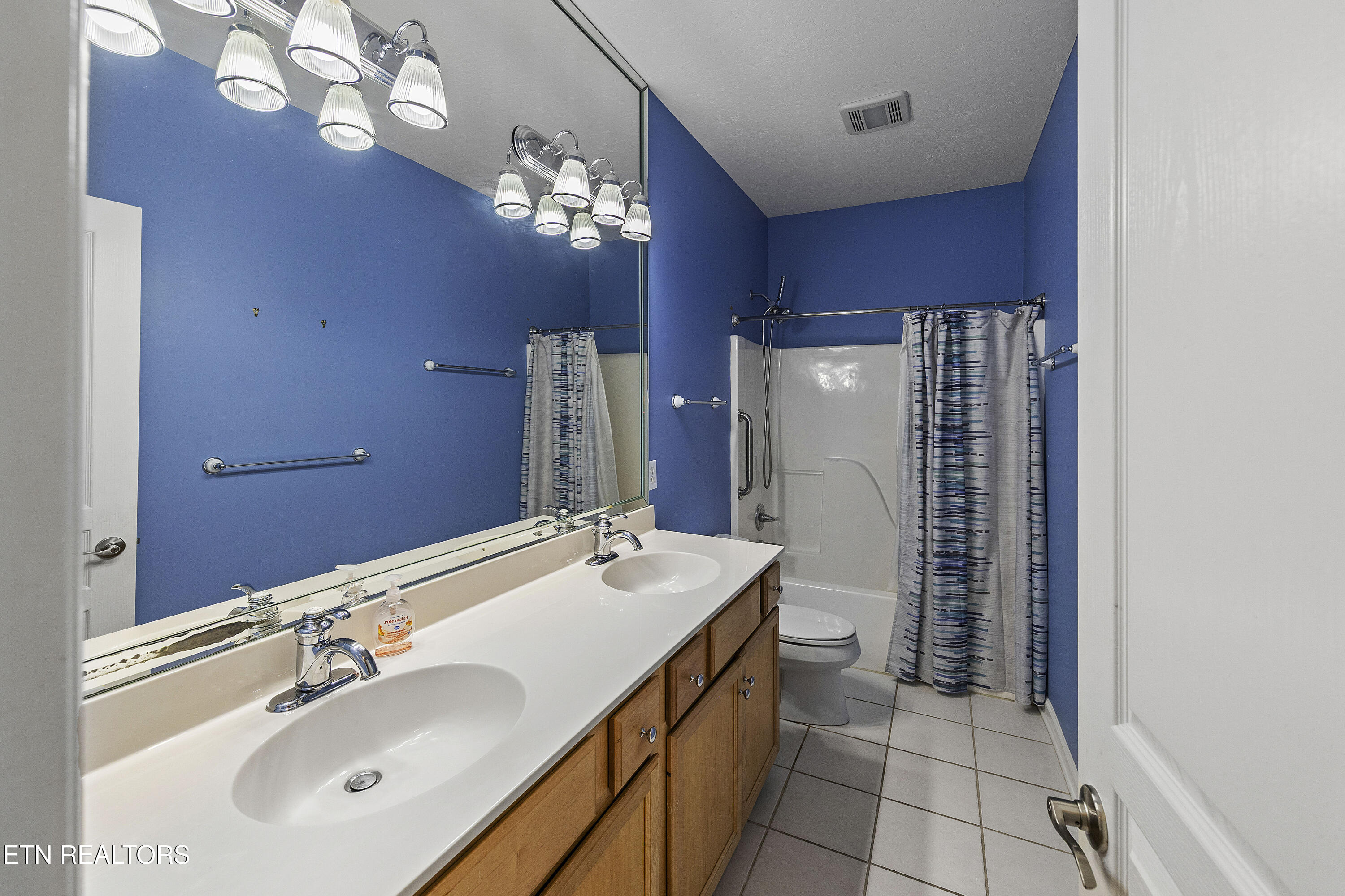 13156 Clear Ridge Road Knoxville, TN 37922 - Photo 21 of 53 L40A9740