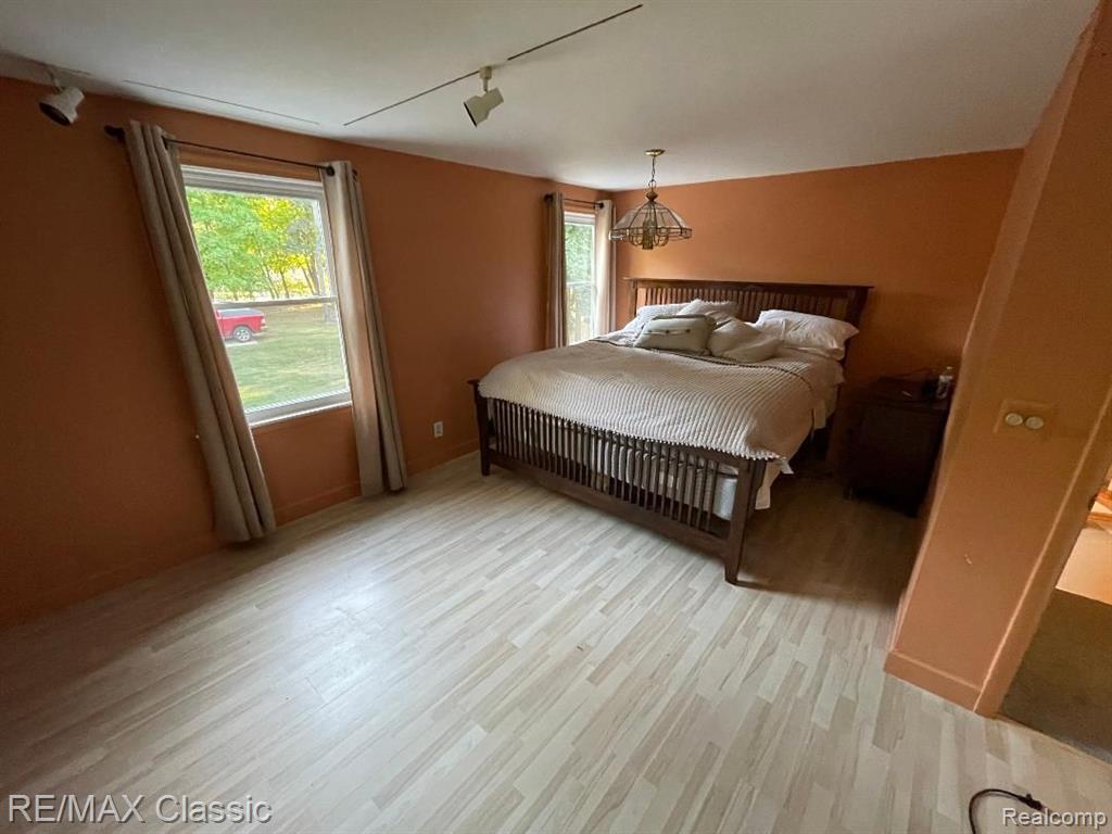 4185 England Beach Road White Lake, MI 48383 - Photo 3 of 23 Gallery Image 3