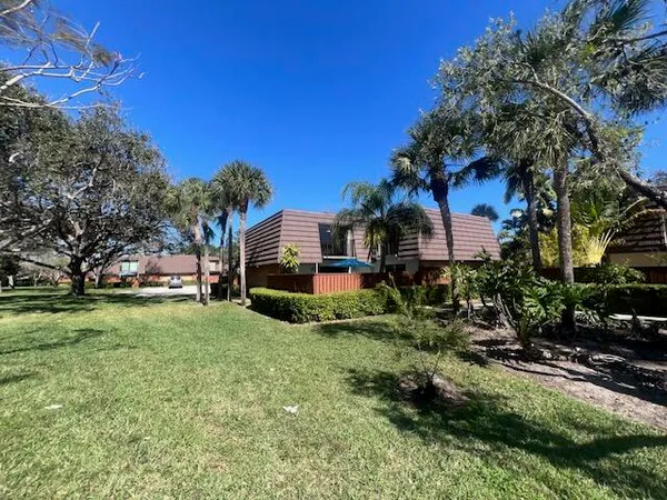 $2,500 | 1424 14th Court, Jupiter, FL 33477