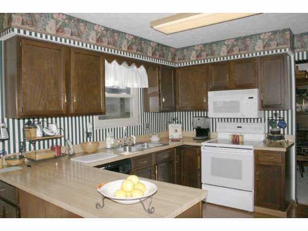 842 Riva Ridge Boulevard Columbus, OH 43230 - Photo 7 of 10