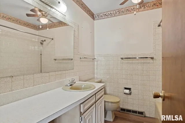 $199,900 | 2540 Delaware Drive, Springfield, IL 62702