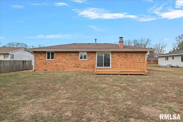 $199,900 | 2540 Delaware Drive, Springfield, IL 62702