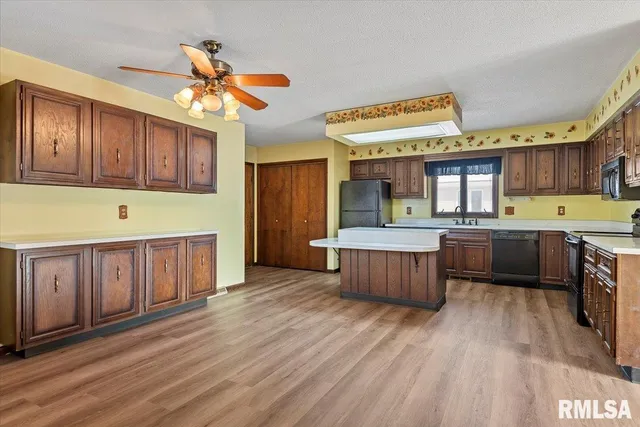 $199,900 | 2540 Delaware Drive, Springfield, IL 62702