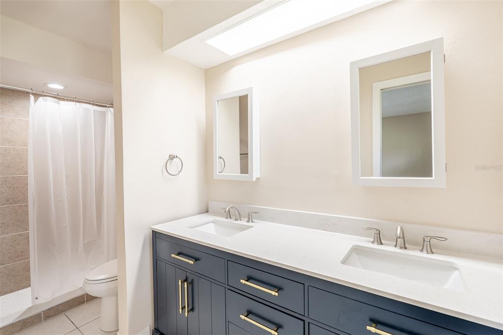 806 Highland Drive Altamonte Springs, FL 32701 - Photo 8 of 36