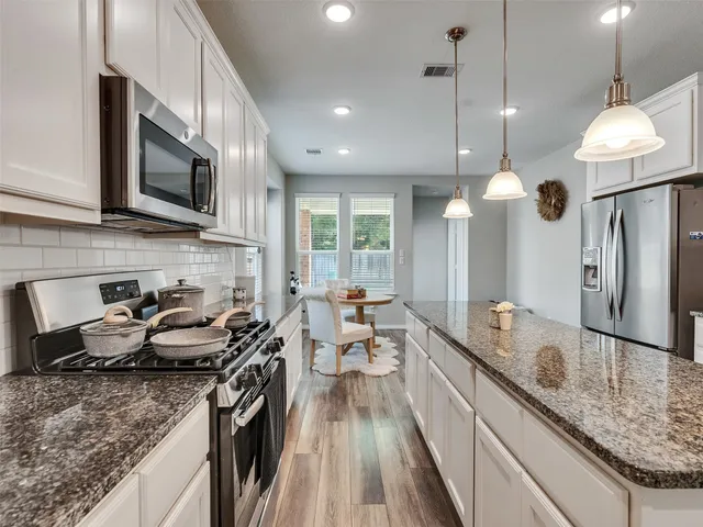 $2,600 | 29859 Woodsons Edge Way, Spring, TX 77386