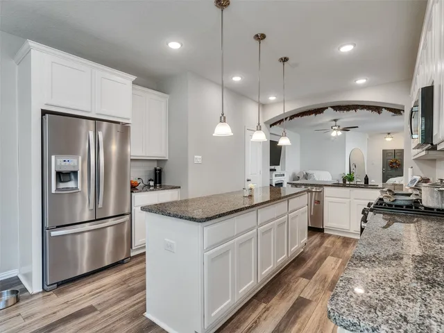 $2,600 | 29859 Woodsons Edge Way, Spring, TX 77386