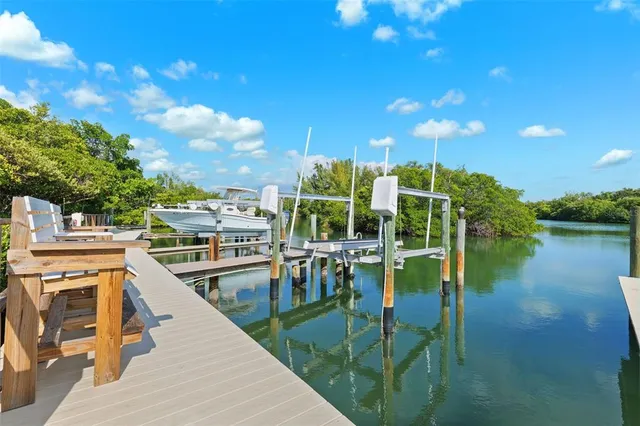 $749,000 | 1355 Pinellas Bayway South, Unit 16, Tierra Verde, FL 33715