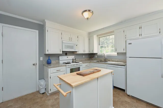 $1,500 | 7635 Charlotte Pike, Unit B, Nashville, TN 37209