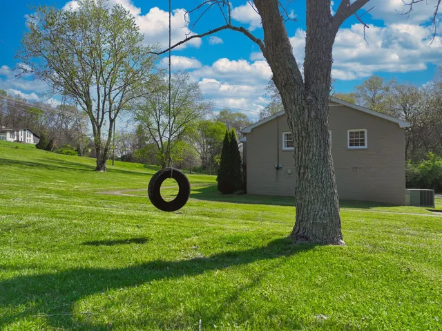 $1,500 | 7635 Charlotte Pike, Unit B, Nashville, TN 37209