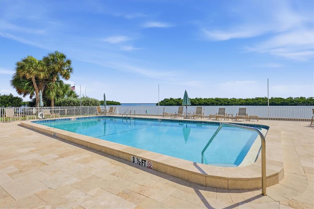 605 Sutton Place, Unit 101 Longboat Key, FL 34228 - Photo 28 of 45 Gallery Image 28