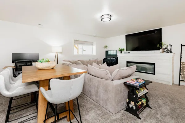 $579,900 | 5488 11th Street West, West Fargo, ND 58078