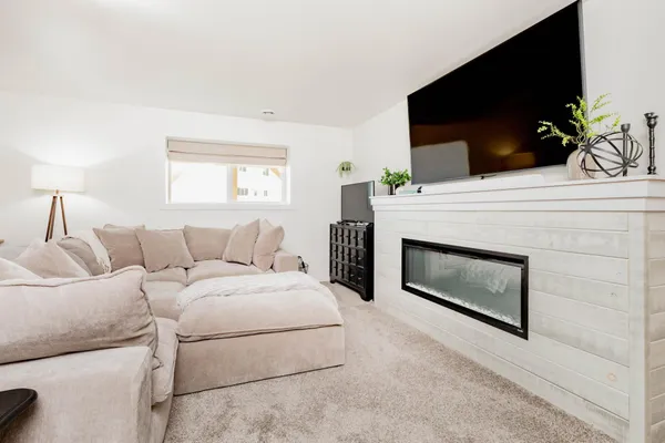 $579,900 | 5488 11th Street West, West Fargo, ND 58078