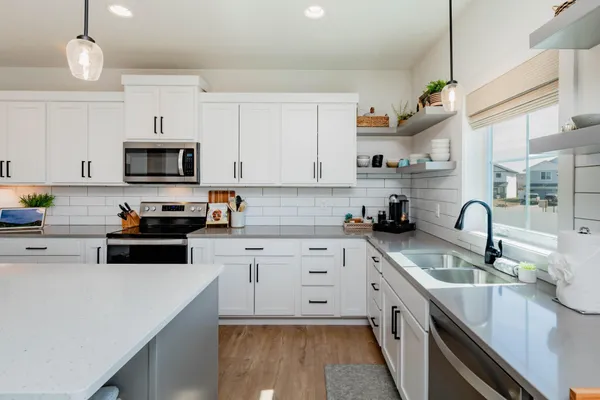 $579,900 | 5488 11th Street West, West Fargo, ND 58078