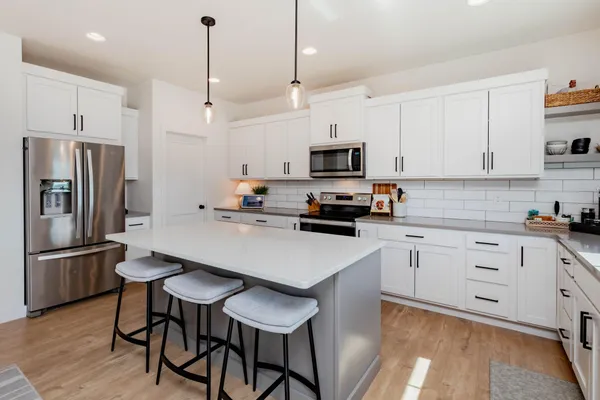 $579,900 | 5488 11th Street West, West Fargo, ND 58078