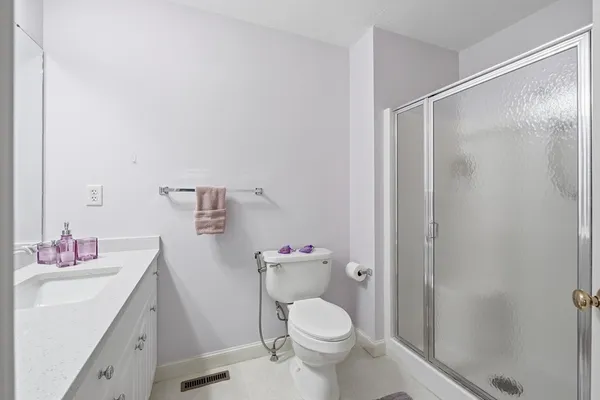 $569,900 | 2 Strawberry Lane, Unit C, Hudson, MA 01749