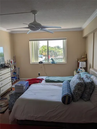 $329,000 | 8001 Crespi Boulevard, Unit 2C, Miami Beach, FL 33141