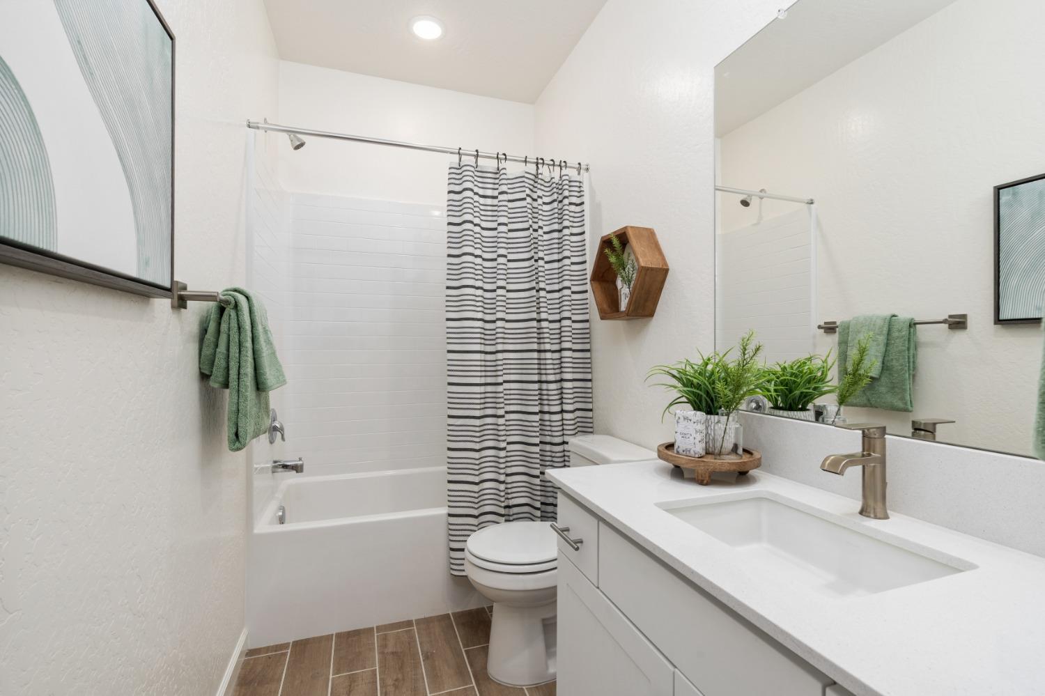 1633 Bloom Avenue Clovis, CA 93619 - Photo 18 of 23