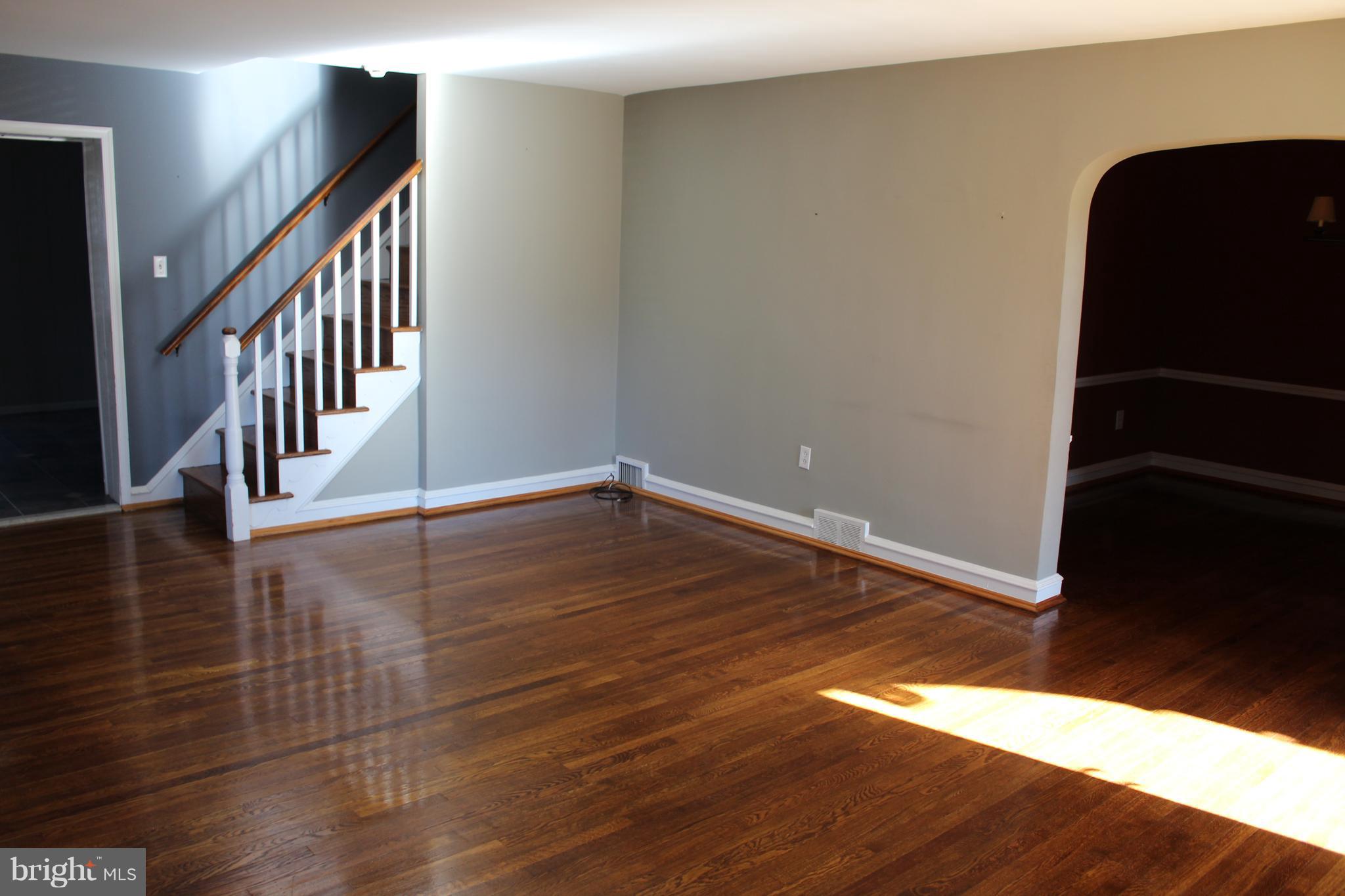 359 Sedgewood Road Springfield, PA 19064 - Photo 3 of 18