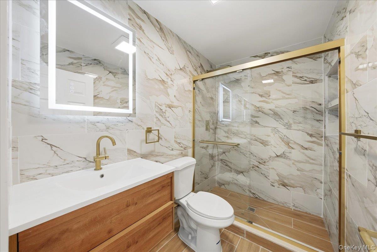 2407 Butler Place Bronx, NY 10461 - Photo 27 of 39