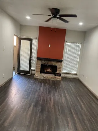 $1,250 | 10053 Westpark Drive, Unit 325, Houston, TX 77042