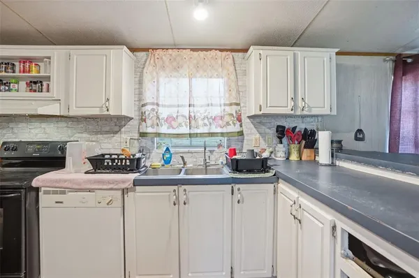 $160,000 | 144 Northeast 159th Avenue, Old Town, FL 32680