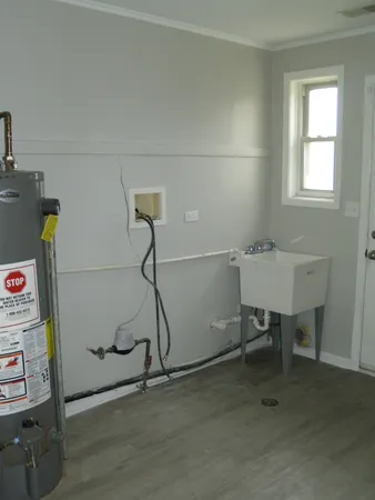 $1,795 | 17 Oak Lane, Park Forest, IL 60466