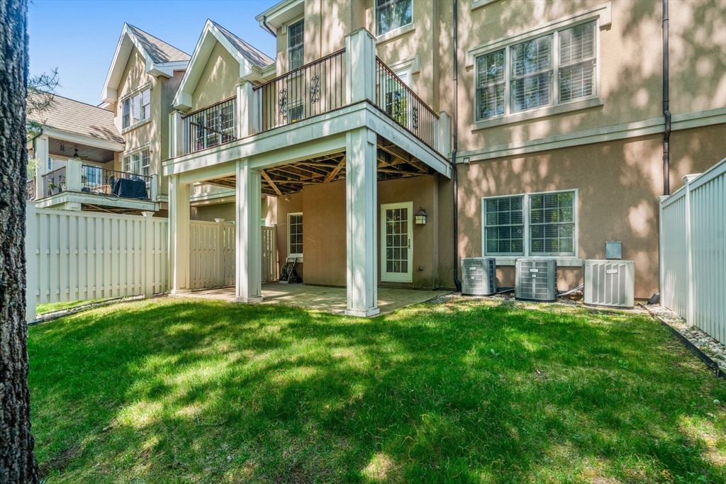 287 Langley Road, Unit 43 Newton, MA 02459 - Photo 33 of 36