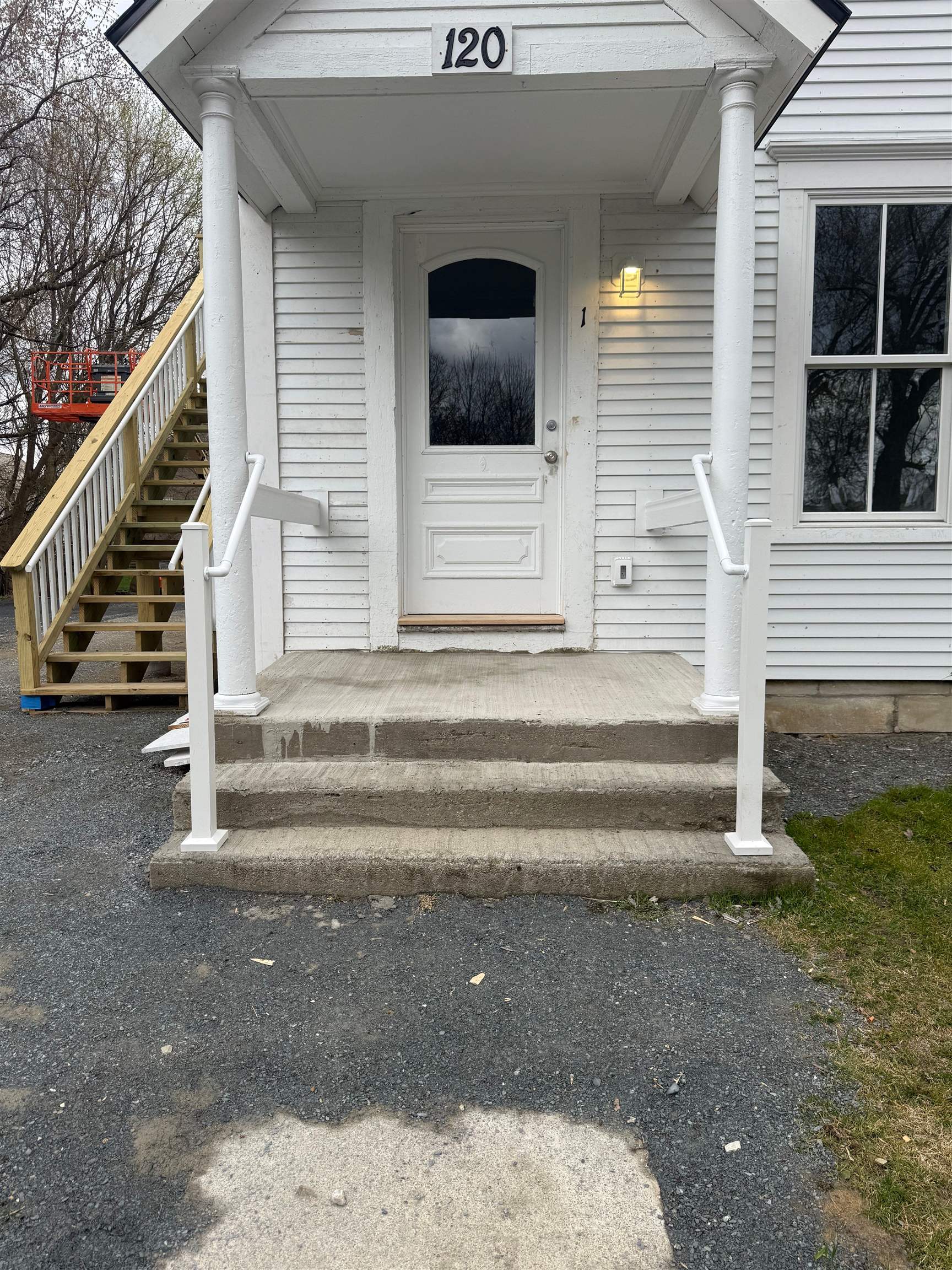 120 Maple Street Rutland, VT 05701 - Photo 9 of 38 Gallery Image 9